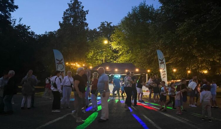 Kobyłka - Kulturalna Stajnia 26 sierpnia na Placu 15 Sierpnia