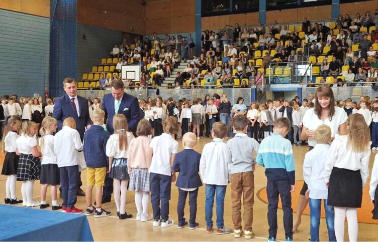 Zielonka - uroczyste rozpoczęcie roku szkolnego 2023/2024