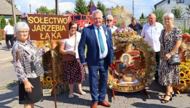 Tłuszcz - Wieńce dożynkowe podczas dożynek gminnych