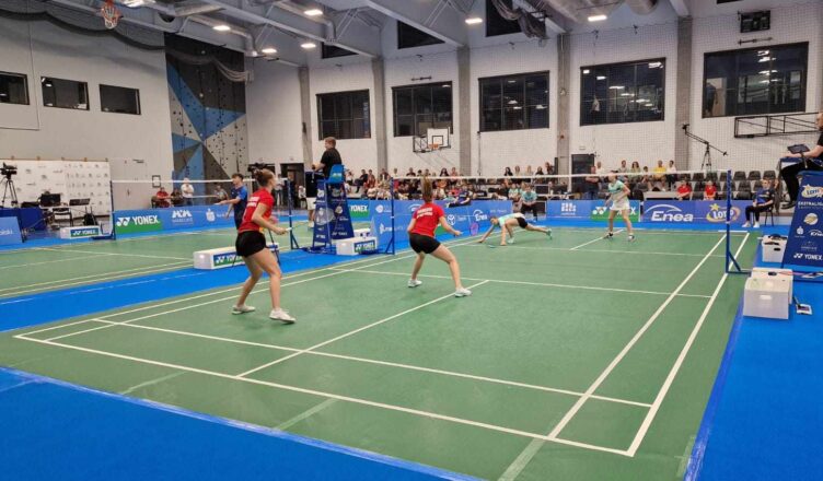 Marki - udany debiut mareckich badmintonistów
