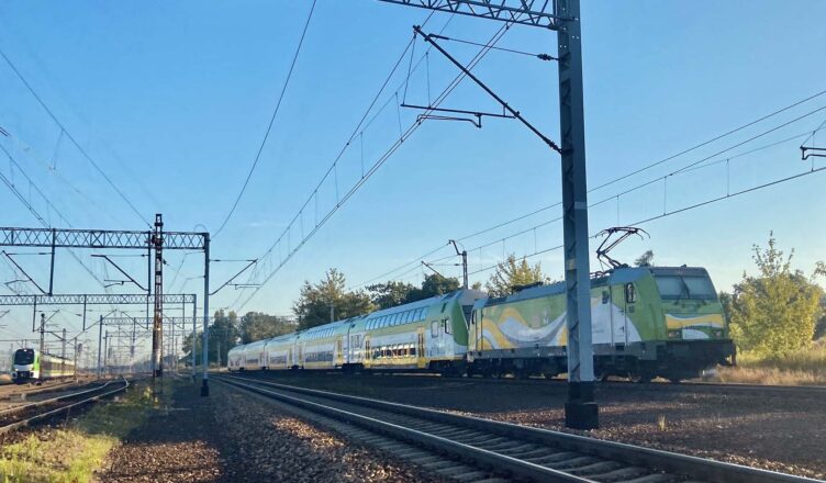 Klembów - spotkanie informacyjne w sprawie modernizacji linii kolejowej Tłuszcz-Ostrołęka