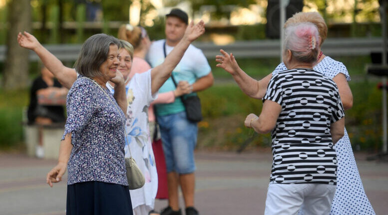Ząbki - 290 tysięcy złotych dla ząbkowskich seniorów