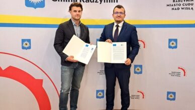 Radzymin - umowa na rozbudowę ul. kpt. Rogowskiego i ul. Strażackiej w Mokrem podpisana