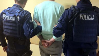 KRADZIONYM ROWEREM NA CZERWONYM ŚWIETLE