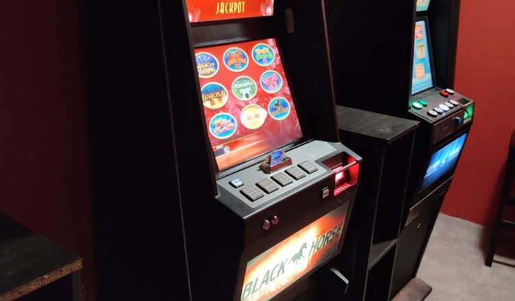 ZABEZPIECZONO NIELEGALNE AUTOMATY DO GIER HAZARDOWYCH