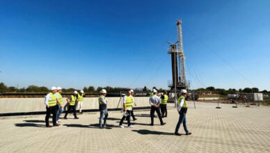 Ratusz ogłasza - ciepłe i wydajne źródło wody pod Wołominem