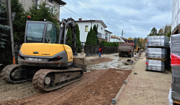 Zielonka - ulica Żwirki i Wigury już z nowymi chodnikami