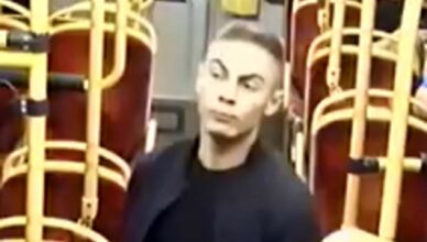 PRZYWŁASZCZENIE MIENIA W AUTOBUSIE - POZNAJESZ TEGO MĘŻCZYZNĘ?