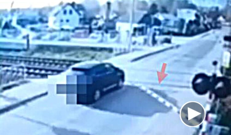 Zignorował znaki i sygnały świetlne. Kierowca lexusa wjechał na przejazd kolejowy i uszkodził rogatki