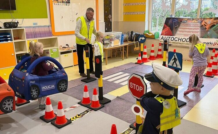 Marki - bezpieczeństwo w ruchu drogowym z autochodzikiem