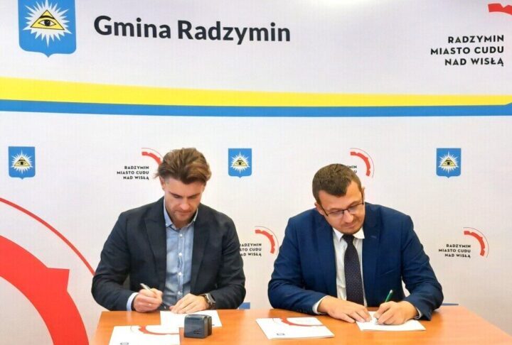 Radzymin - Umowa na rozbudowę ul. kpt. Rogowskiego i ul. Strażackiej w Mokrem podpisana