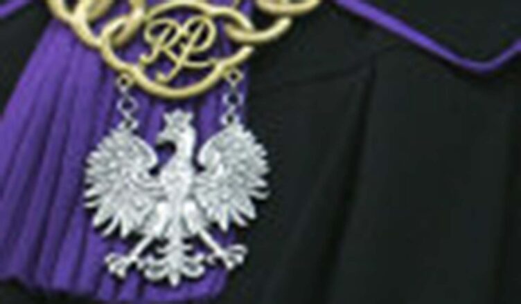 OKRADŁY CIOTKĘ, TERAZ ZA TO ODPOWIEDZĄ