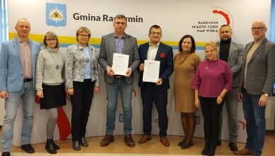 Wkrótce rozpocznie się remont ulicy Ogrodowej w Radzyminie – umowa podpisana