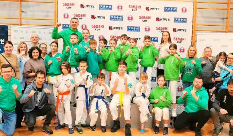 Drużyna KSW Kyokushin z Zielonki wicemistrzem turnieju