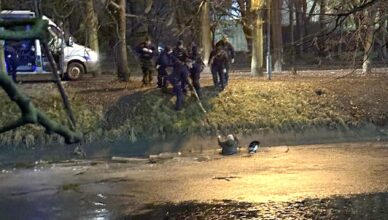 Policjanci OPP uratowali życie kibica