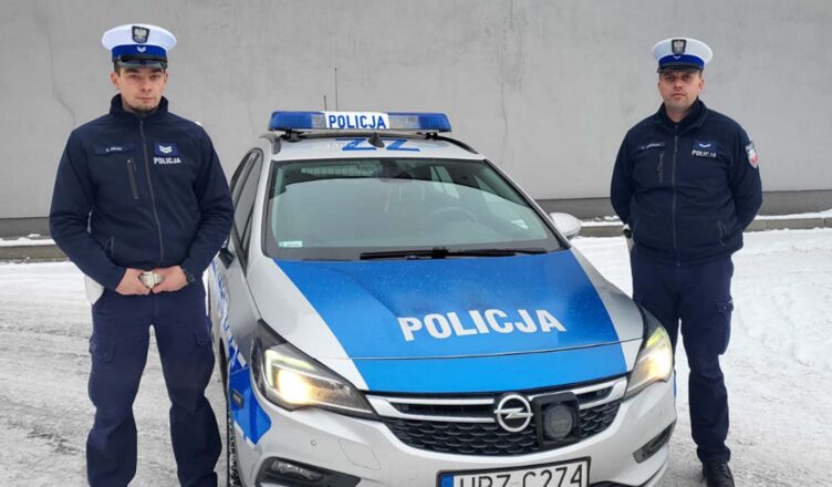 Pospieszyli z pomocą seniorowi