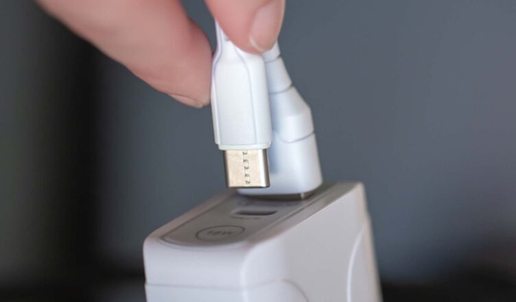 „Juice Jacking” cyberatak po kablu USB