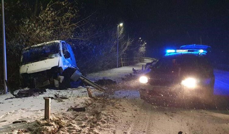 Ucieczkę przez policjantami zakończył w rowie