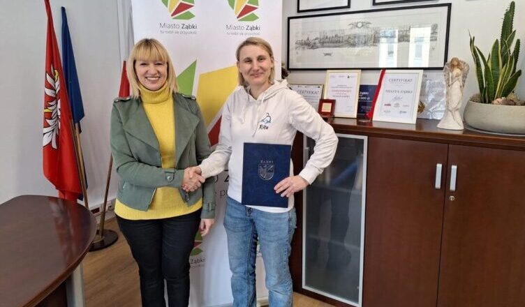 Ząbki - umowa na program "Kurs na Dziecko" podpisana