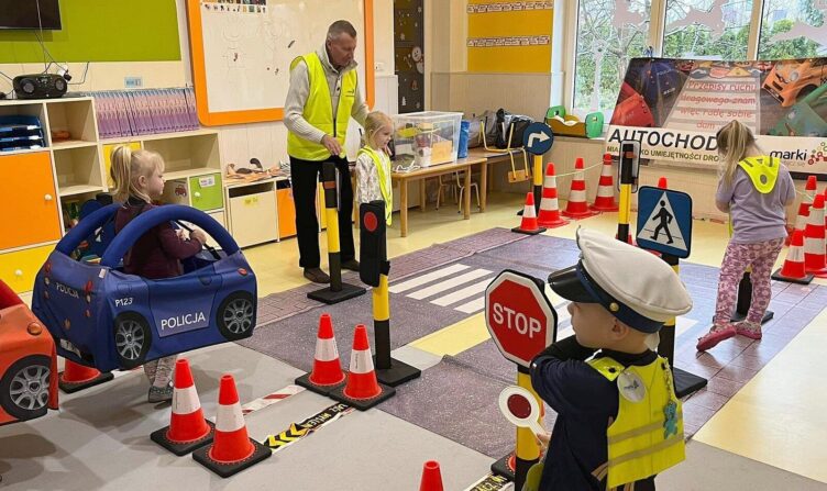 Marki - bezpieczeństwo w ruchu drogowym z autochodzikiem
