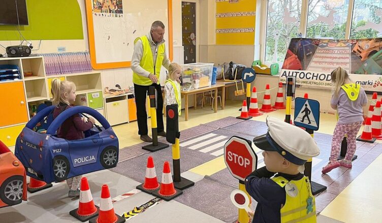 Marki - Bezpieczeństwo w ruchu drogowym z autochodzikiem