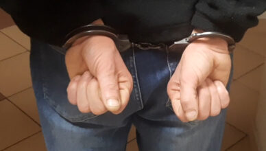 Policjanci zatrzymali włamywacza