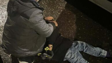 Włamywał się do samochodów - został zatrzymany na gorącym uczynku