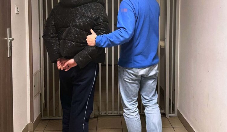 Zaatakowała partnera nożem