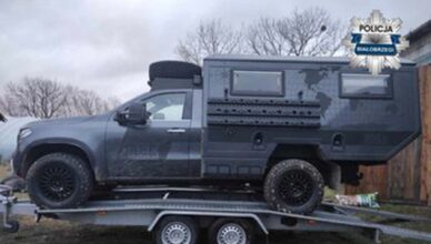 Policjanci odzyskali kradzione pojazdy o wartości 1,7 mln zł