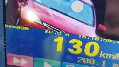 Wjechał w obszar zabudowany z prędkością 130 km/h i stracił prawo jazdy na 3 miesiące