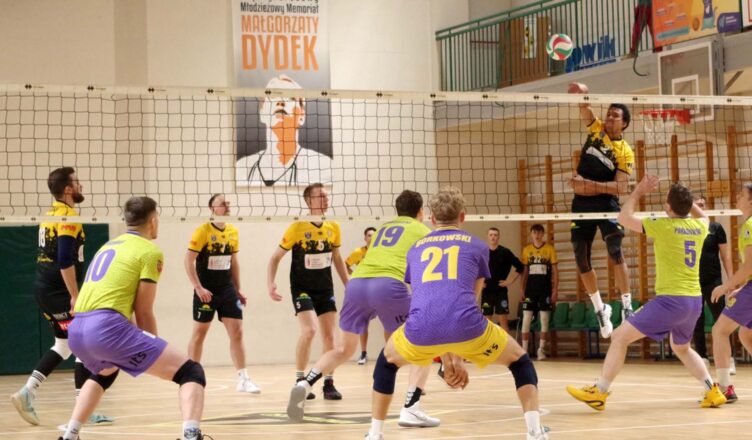 Derby powiatu dla siatkarzy z Wołomina