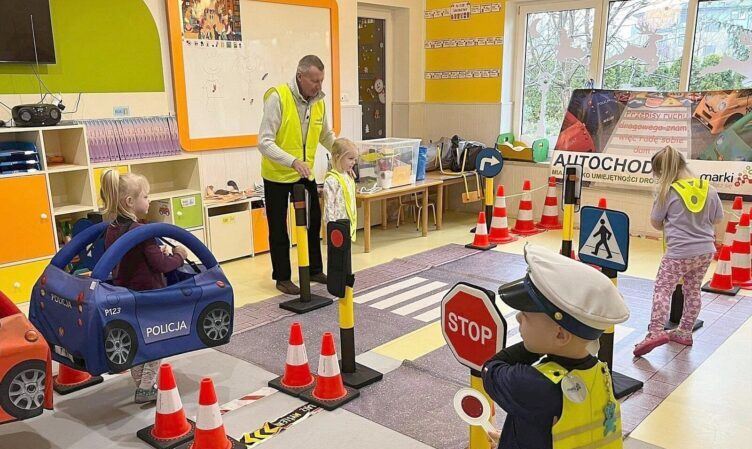 Marki - bezpieczeństwo w ruchu drogowym z autochodzikiem