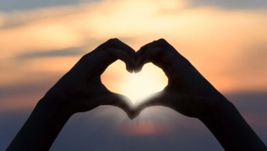 Walentynkowy alarm – oszukani na miłość