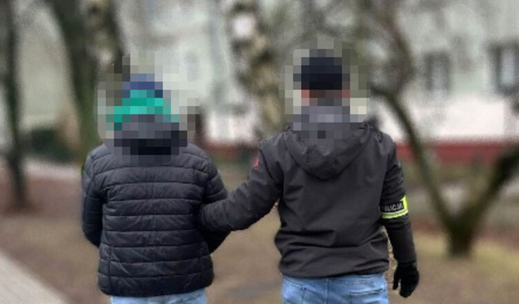 Narkotyki ukrył pod parapetem, trafił do aresztu