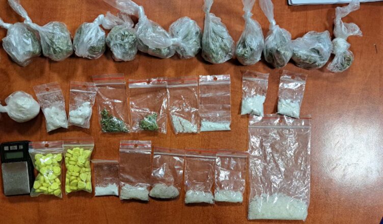 Narkotyki schowała w pudełkach po mleku dziecięcym