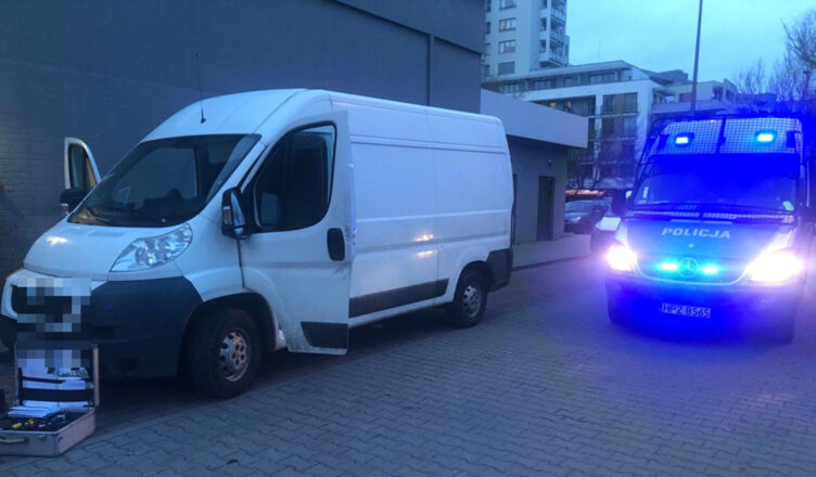 Przerażeni handlarze i 110 kg narkotyków w samochodzie