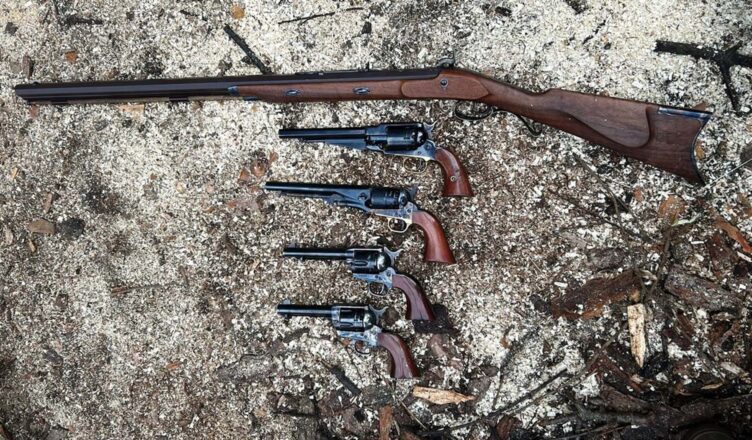 Tymczasowy areszt za usiłowanie ciężkiego uszkodzenia ciała i nielegalne posiadanie amunicji