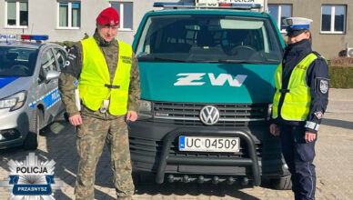 Pędził na porodówkę. Zamiast mandatu dostał eskortę.