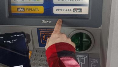 Kobieta wzięła kredyt i pieniądze przekazała oszustom