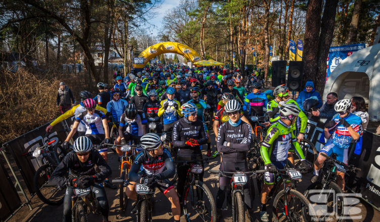 Zimowy Poland Bike Marathon 2024 w warszawskim Wawrze