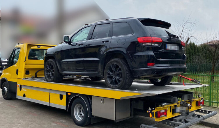 Policja rozbiła gang złodziei samochodów