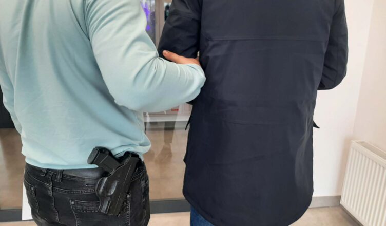 Ukradł 20 kurtek, grozi mu kara do 5 lat pozbawienia wolności