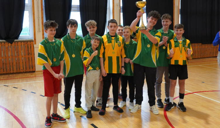 SP Klembów wygrywa turniej koszykówki chłopców!