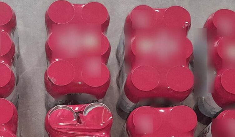 Ukradł blisko 300 puszek piwa. Teraz grozi mu nawet do 5 lat więzienia.