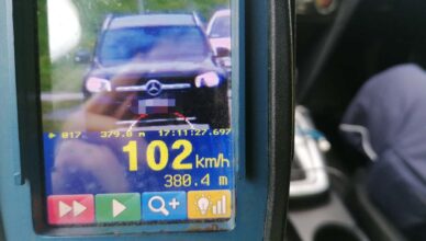 Jechała ponad dwa razy szybciej niż pozwalają przepisy