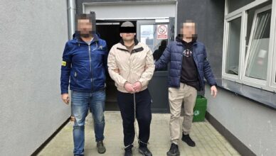 Zatrzymani za napad na klienta kantoru