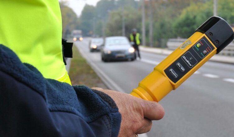 Nietrzeźwy kierowca BMW zatrzymany w Jednorożcu – obywatel Bangladeszu zostanie wydalony z Polski