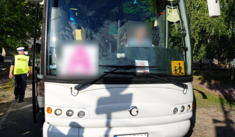 Przyjechał na kontrolę przed wycieczką - otrzymał zakaz dalszej jazdy