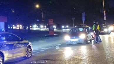 Nielegalne wyścigi samochodowe w aglomeracjach miejskich