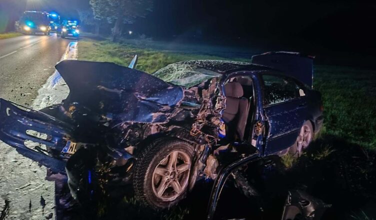 Czołówka osobówki z traktorem. Kierowca ciągnika rolniczego był kompletnie pijany.